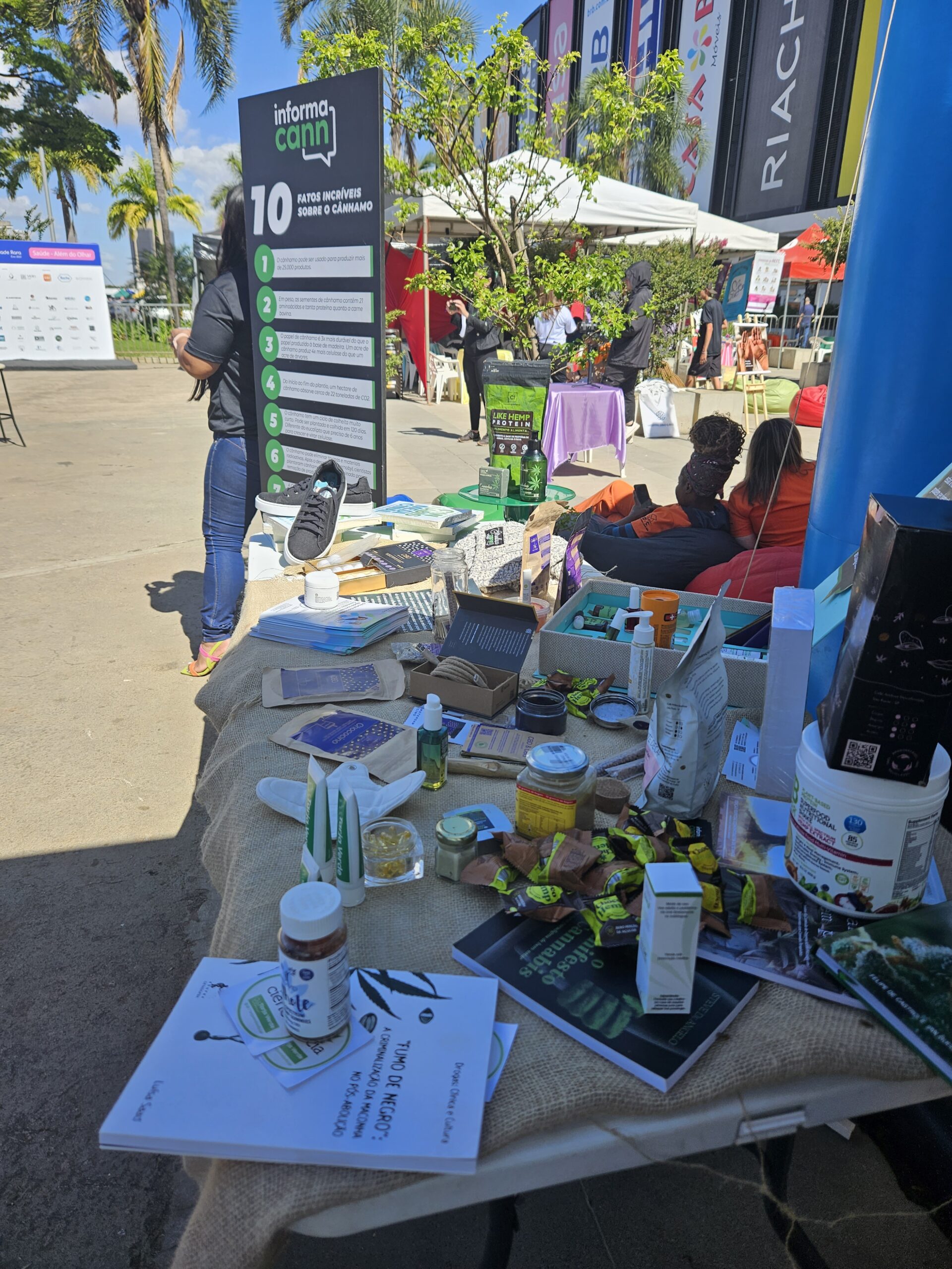 exposicao-canhamo-inovatec Exposição de cânhamo no evento Cidades Raras