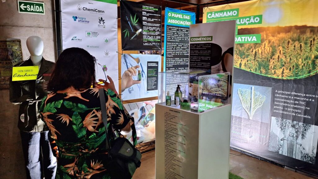 Exposição sobre os múltiplos usos da Cannabis